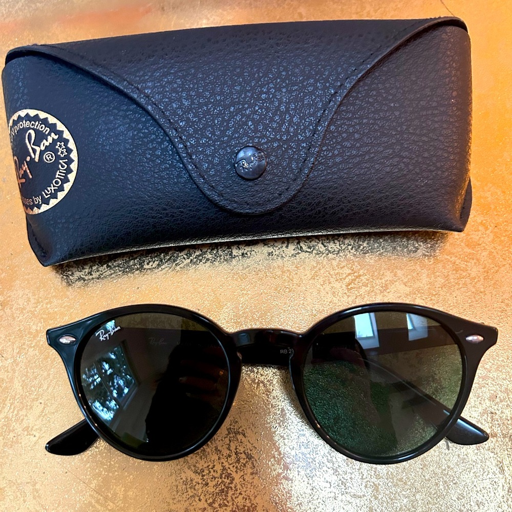 Rayban 2180 black round sunglasses